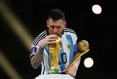 Lionel Messi eleito melhor jogador do Mundial 2022 SIC Notícias