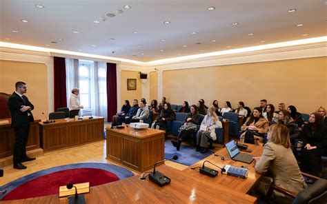 Ustavni Sud Bosne I Hercegovine Posjeta Studenata Pravnog Fakulteta