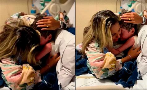 Emotivo Momento En El Que Madre Abraz A Su Hijo Que Despert Del Coma