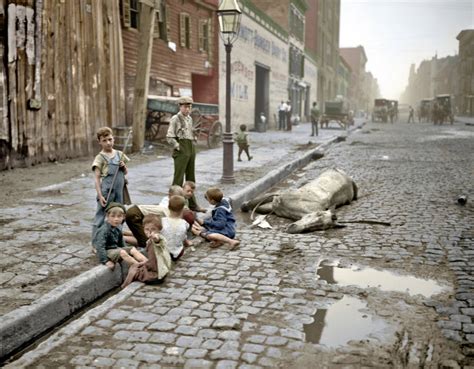 44 Colorized Photos That Bring Century Old New York City To Life