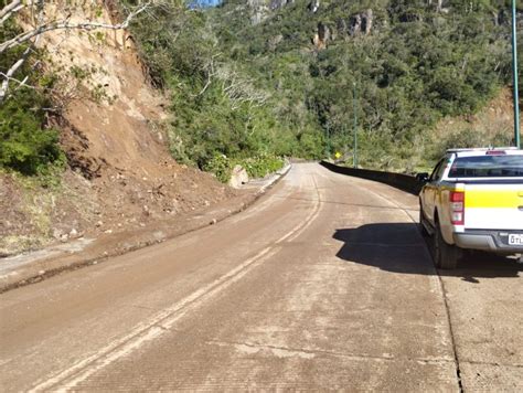 Pista Totalmente Liberada Ap S Queda De Barreira Na Serra Do Rio Do