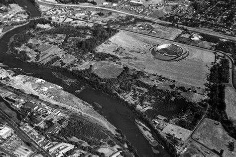 A History Of Autzen Stadium Where The Oregon Ducks Play