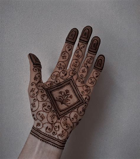 Minimal Henna Designs Flower In Frame Artofit