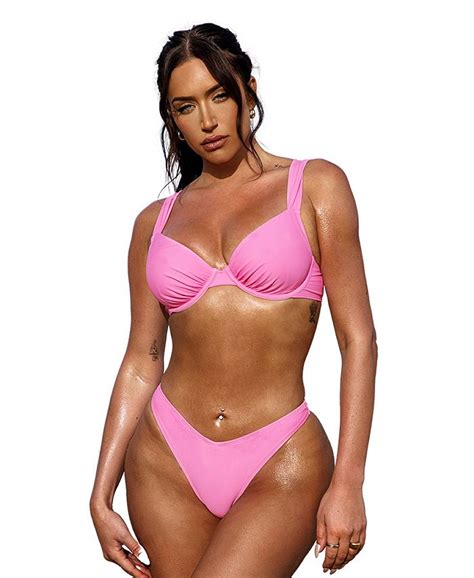 5 Hot Sexy Chrystal Waters Bikini Pics