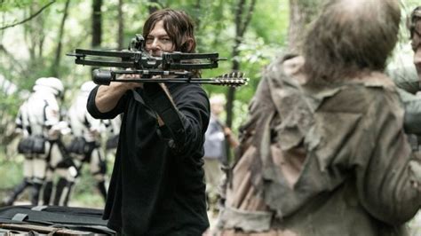 The Walking Dead Norman Reedus Reveals Which Daryl Dixon Items He Took