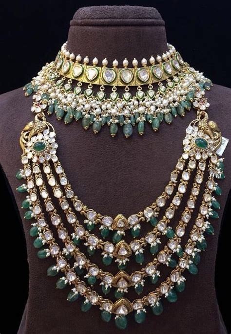 Gorgeous Emerald Polki Necklace Designs