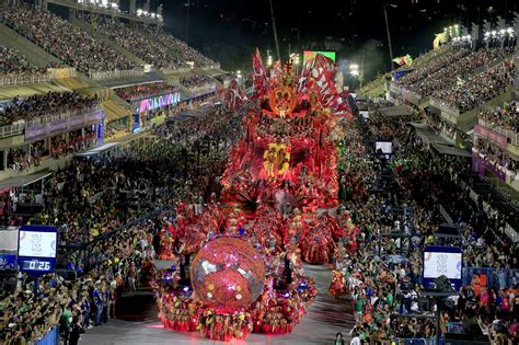 Carnaval Desfiles Das Escolas De Samba Come Am S Rie Ouro Na