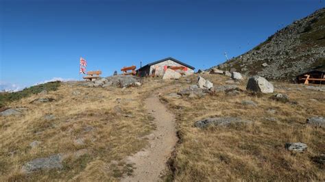 Cabane Bella Tola Randonn E D T En Dessus De St Luc