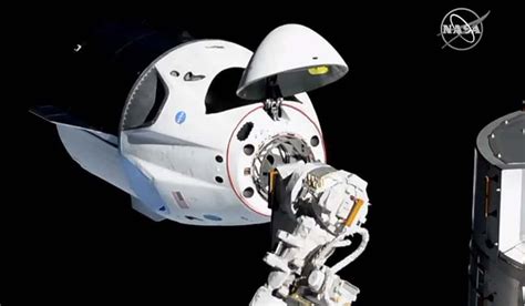 Spacex La Capsule Crew Dragon A Réussi Son Retour Sur Terre