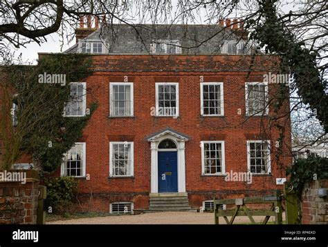 Barkingside magistrates court hi-res stock photography and images - Alamy