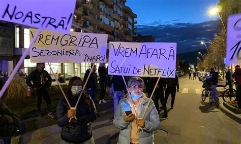 LIVE VIDEO Ziua a treia de PROTESTE la Alba Iulia împotriva