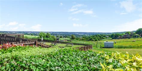 Travellers Rest, Mirfield