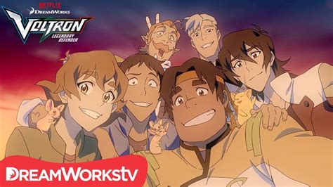 The Legend Lives On Dreamworks Voltron Legendary Defender Youtube