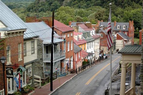 10 Most Beautiful Small Towns In West Virginia You Should Visit