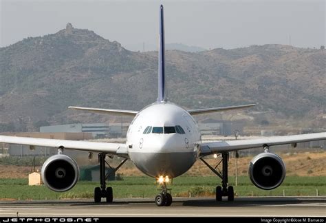 D Aiak Airbus A B Lufthansa Jose M Barruezo Jetphotos