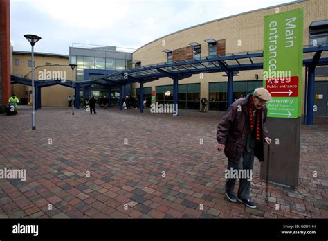 Queens Hospital In Romford Stock Photo Alamy
