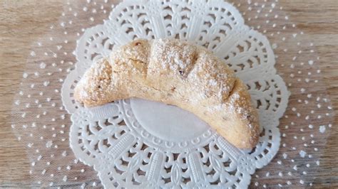 Croissants De Lune Fa On Bahlsen Biscuits Sabl S Aux Noisettes