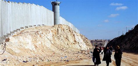 Ban says Israel’s construction of West Bank wall violates international ...