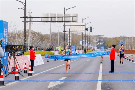 跑进山水！ 2023南京浦口马拉松暨全国女子半程马拉松锦标赛（南京站）圆满落幕赛事选手小时