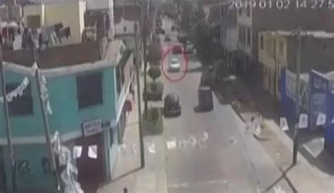 Surco Un muerto y un herido deja balacera en la vía pública Video