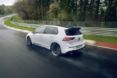 Volkswagen Golf GTI Clubsport Prestazioni Da Urlo E Design Aggressivo