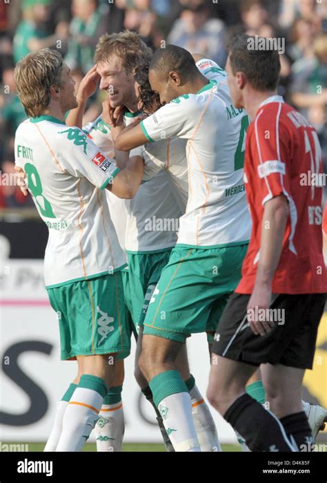 Weser Stadium Claudio Pizarro Hi Res Stock Photography And Images Alamy