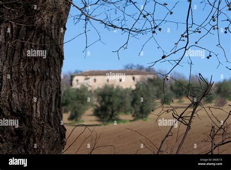 Italian countryside home Stock Photo - Alamy