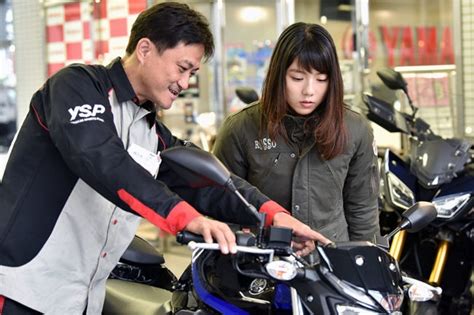 20代の利用者も増加中！ 若手女優「小野木里奈」がヤマハバイクレンタルを体験 バイクのニュース