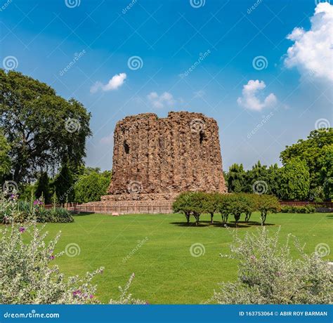 Incomplete Structure of ALAI MINAR Stock Photo - Image of islam, architecture: 163753064