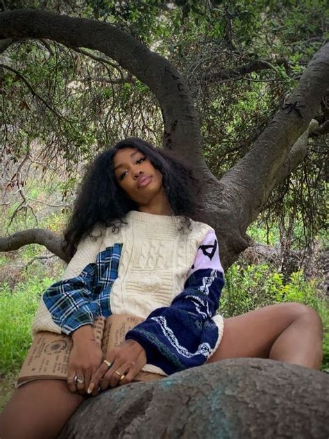 Pin By Naomi Solomon On Sza Solana Rowe I Love Girls The Most