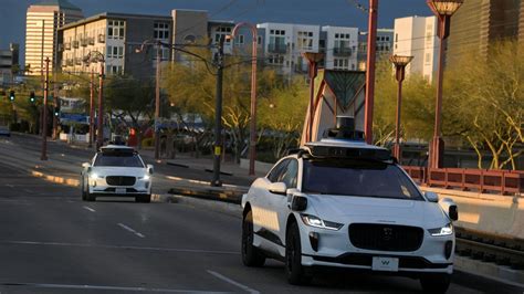 Waymo Self Driving Cars Are Delivering Uber Eats Orders For First Time