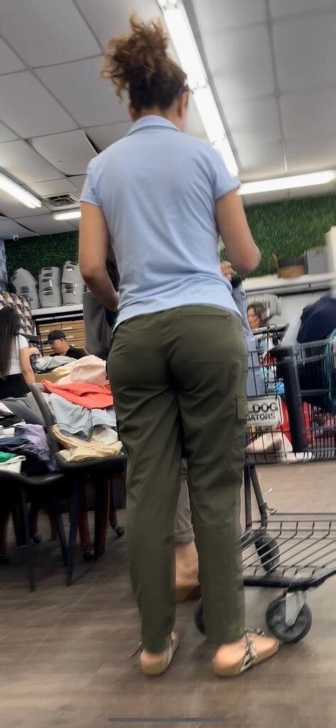 Latina MILF Nice Ass Lace Panties VPL Big Tits NUTBUSTER Spandex Leggings Yoga Pants