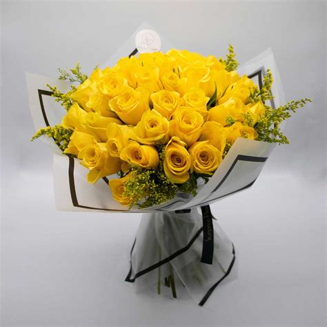 Yellow Rose Hand Bouquet