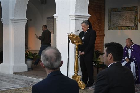 Rezo Del V A Crucis En El Santuario De La Cinta En Im Genes