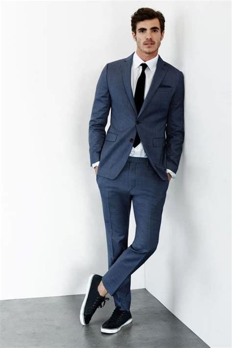 Dashing Suit With Sneakers Outfit To Try Tenis Blanco Hombre Trajes