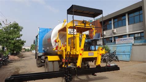 Kesar Truck Mounted Bitumen Pressure Distributor For Road Construction