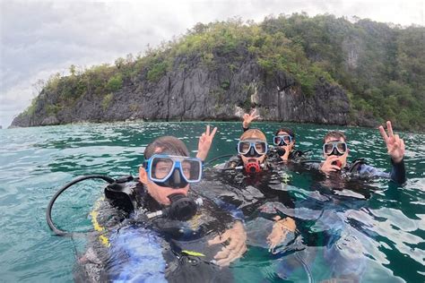 Discover Scuba Diving In Coron Undefined Undefined Trip Canvas