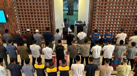 Masjid BSI Di Rest Area Tol Cipularang Gelar Salat Idul Adha Pelancong