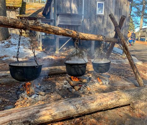 Visit A Maple Sugarhouse In New England New England Bucket List The