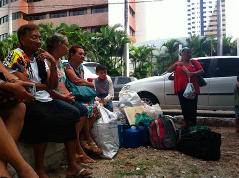 FOTOS RevoltadoBusão e MST protestam nesta quinta 23 em Natal