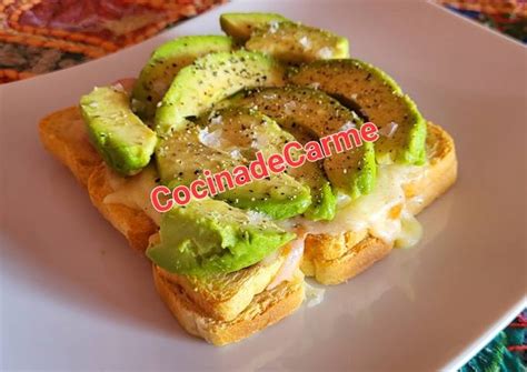 Tosta De Minitostas Con Queso Jam N Y Aguacate Receta De Carme