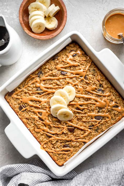 Peanut Butter Banana Chocolate Chip Baked Oatmeal