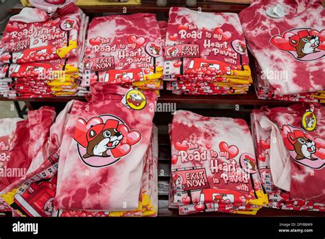 Buc Ees Gas Station Hi Res Stock Photography And Images Alamy