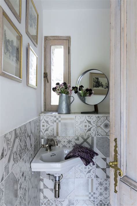 Aggregate more than 81 small bathroom decorating ideas images - seven ...