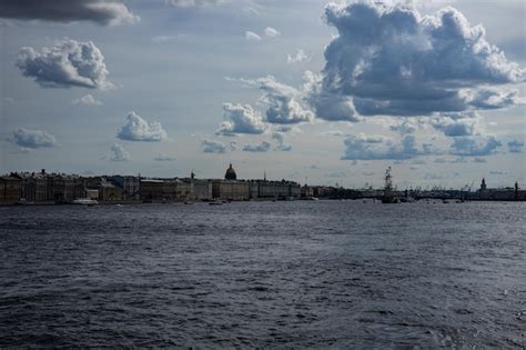 Premium Photo | Neva river