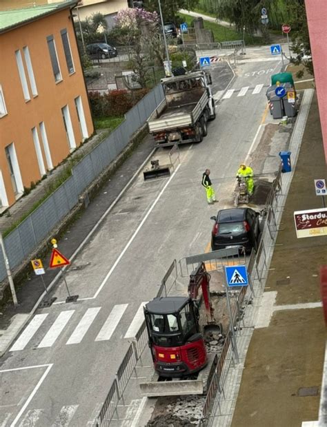 Tosi Partito Democratico In Via Fattori I Lavori E I Disagi Per I