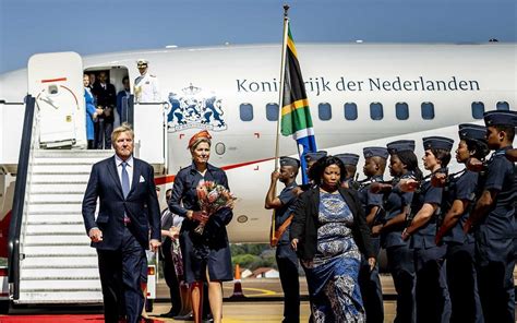 Koning En Koningin Aangekomen In Zuid Afrika Voor Staatsbezoek