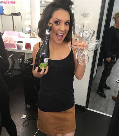 Laura Tobin Aka Lauratobinweather Nude Leaks Fapellas