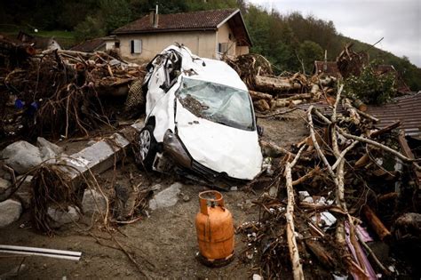 Apokalipti Ni Prizori U Selu Zlate Nakon Katastrofalne Poplave I Odrona