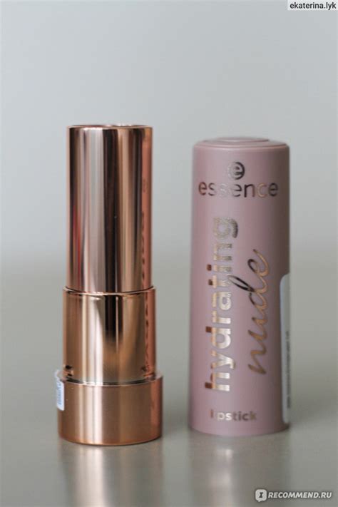 Губная помада Essence Hydrating Nude Lipstick Помада с эффектом отличного увлажнения